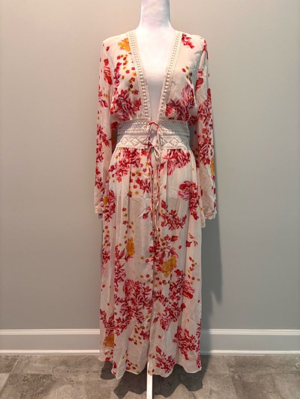 Lulus Sunshine Dancer Cream Floral Chiffon Lace Duster Maxi Cover Up Women’s M - Picture 2 of 15